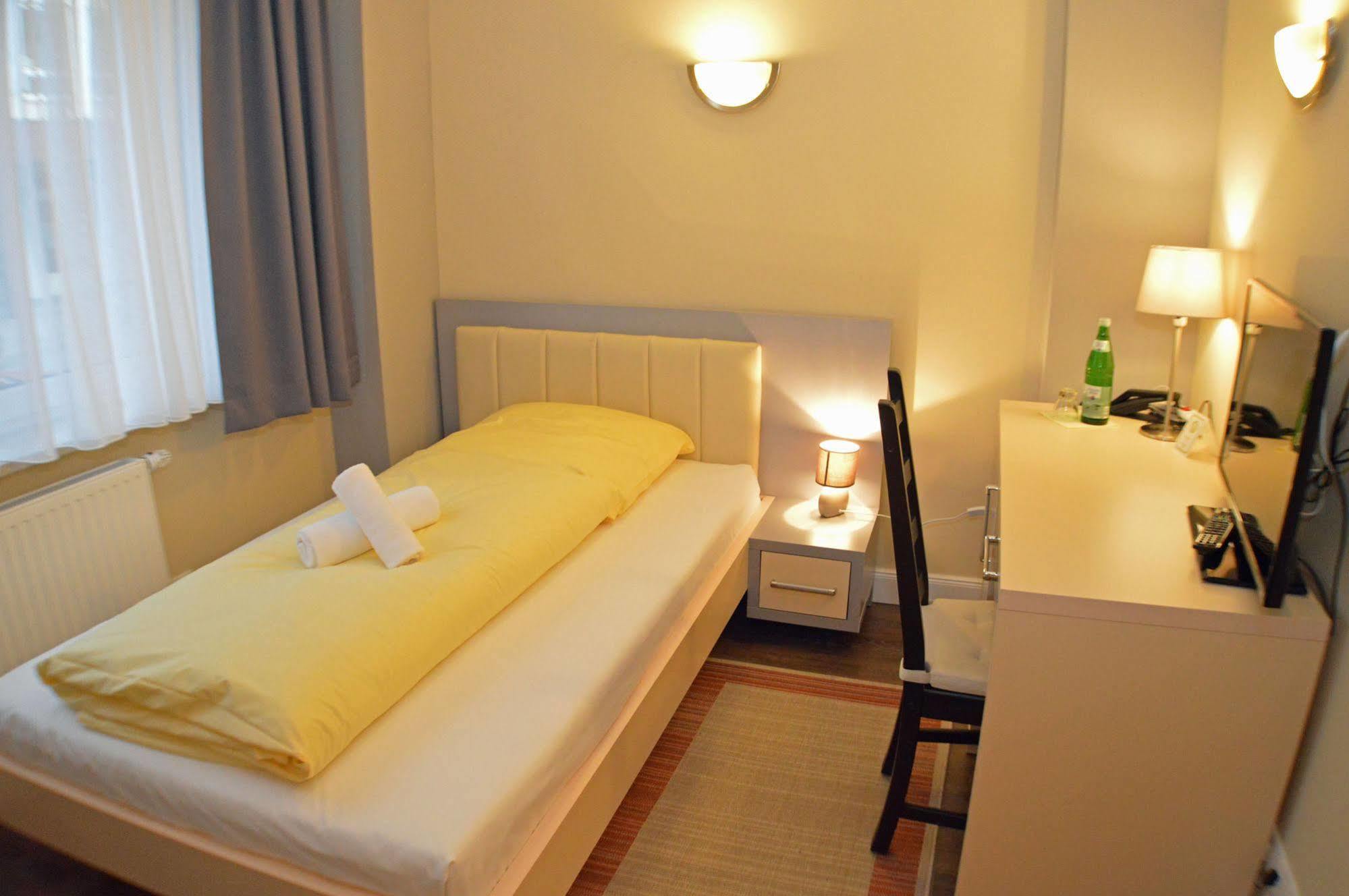 Hotel Jeta Hambourg Extérieur photo